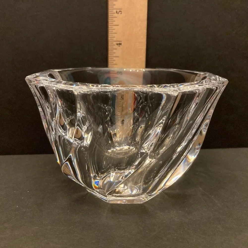 Orrefors Residence Crystal Bowl Swirl Heavy Unsigned 3.25